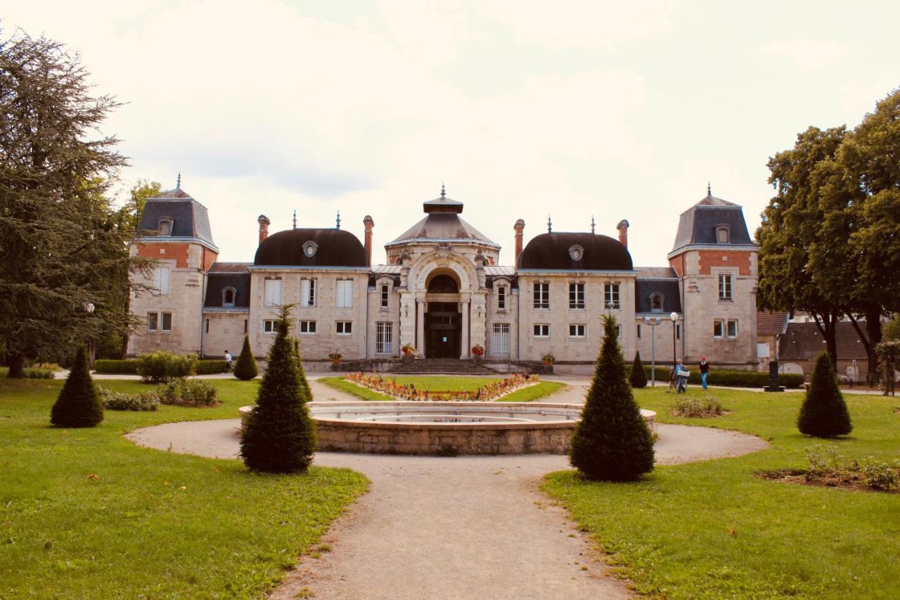 Suite Standing Au Coeur Du Jura Courbouzon  Экстерьер фото